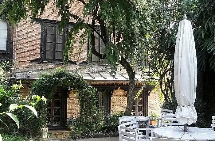 Vajra Hotel 2*